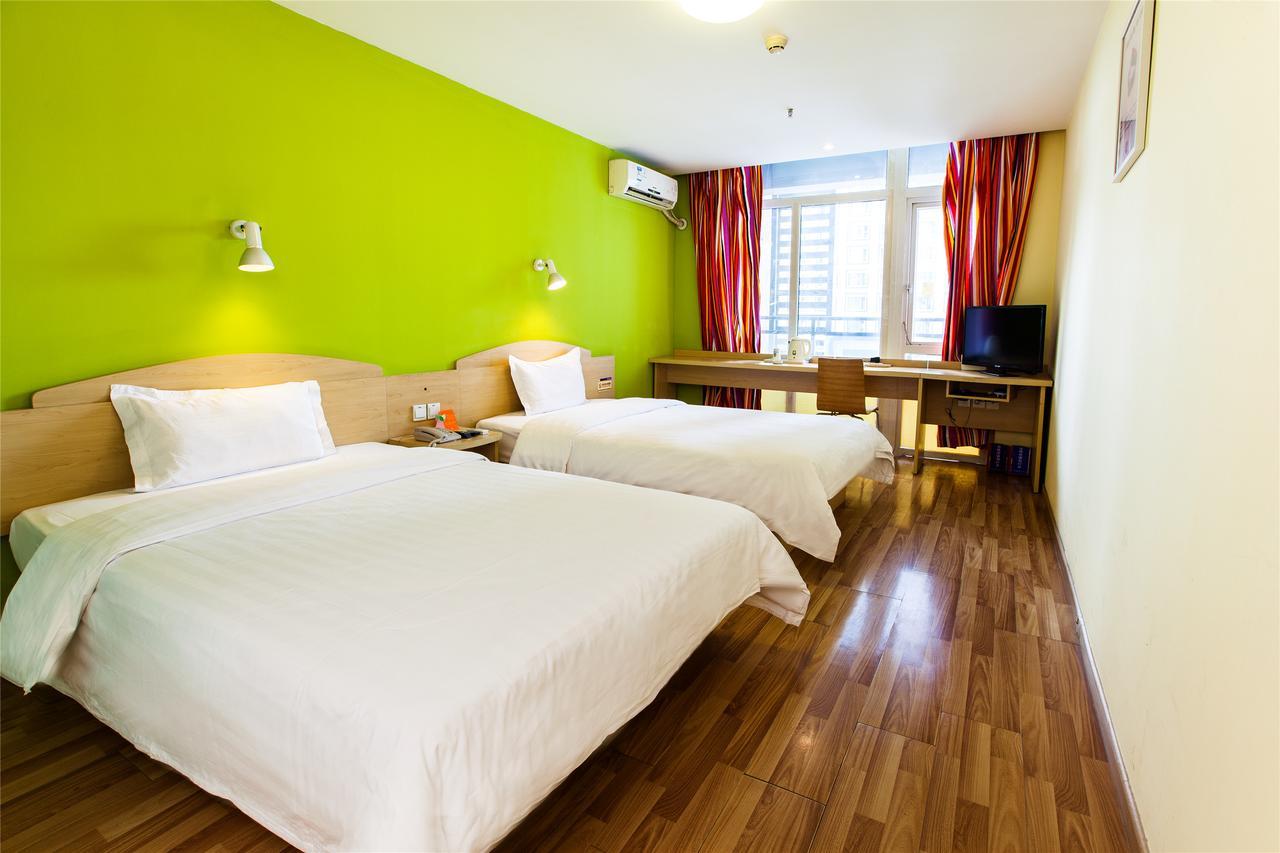 7Days Premium Guangzhou Tianhe Gangding Room photo